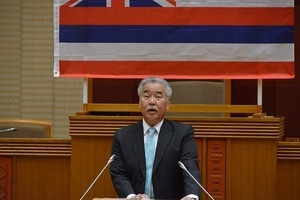 写真：沖縄県議会本会議場の様子2