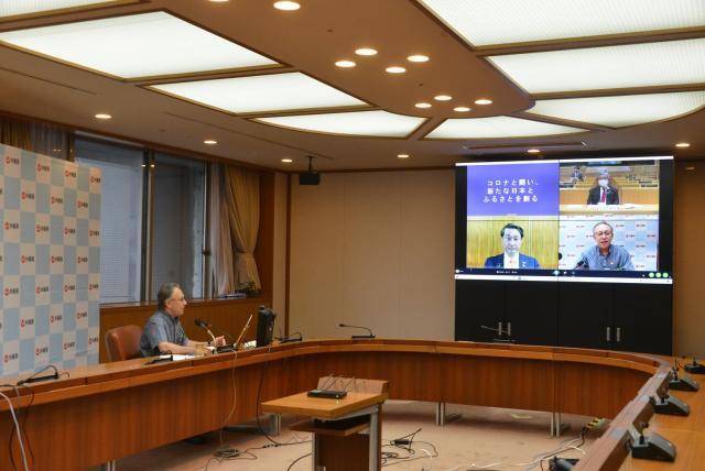 写真：知事会の様子1