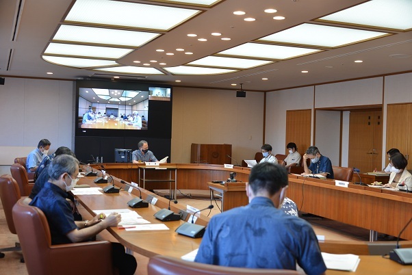 写真：会議の様子1