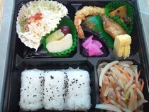 きたなか荘弁当