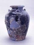 写真:褐釉陶器壺(小型)
