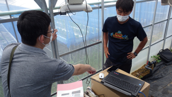 写真:普及員によるプロジェクト支援