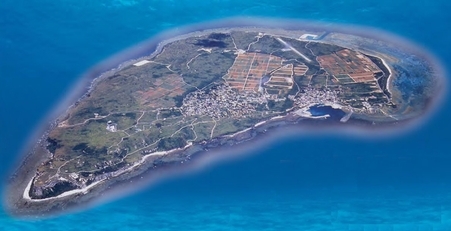粟国島の航空写真