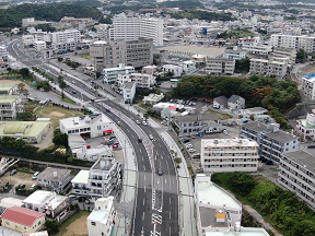 写真：供用区間を北側から望む様子