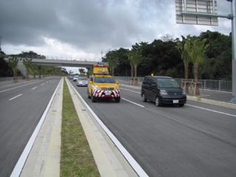 写真：道路パトロールの様子