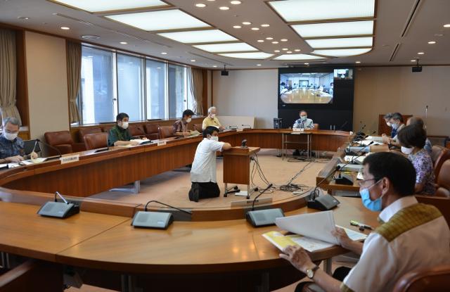 写真：会議の様子