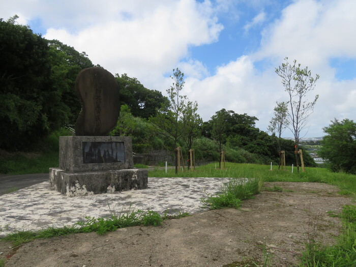 写真:第75回沖縄県植樹祭記念植樹場所(夏吉広場)