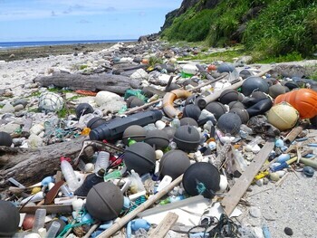 海岸漂着ごみ