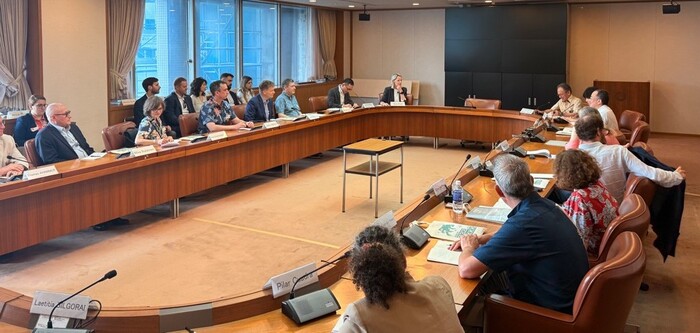 欧州連合(EU)およびEU加盟国政治参事官御一行の知事表敬(2)